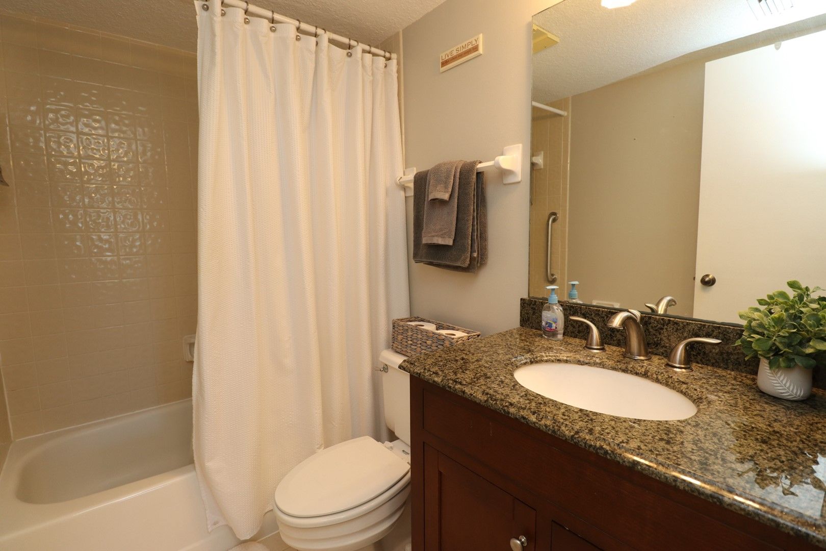 Gallery image 8